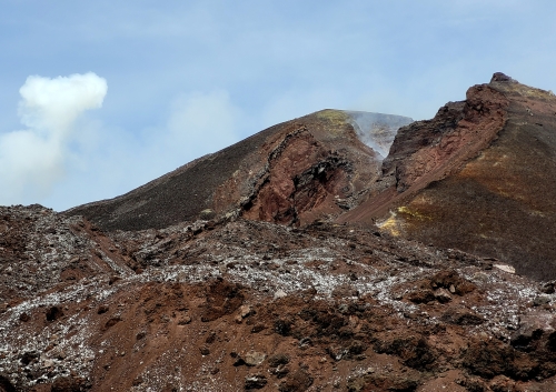 A Délkeleti-kráteren egy héttel korábban keletkezett sebhely